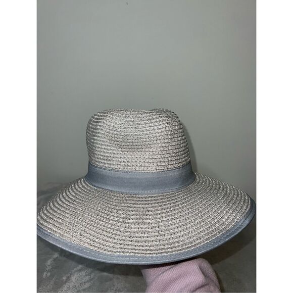 NEW! Women’s Saks Fifth Ave Silver Coastal Beach Summer Bucket Hat - Picture 2 of 9